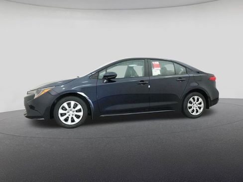 New 2026 Toyota Corolla LE image 18