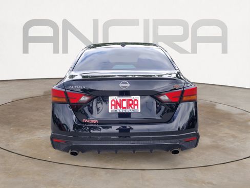 Certified 2025 Nissan Altima 2.5 SR FWD image 11