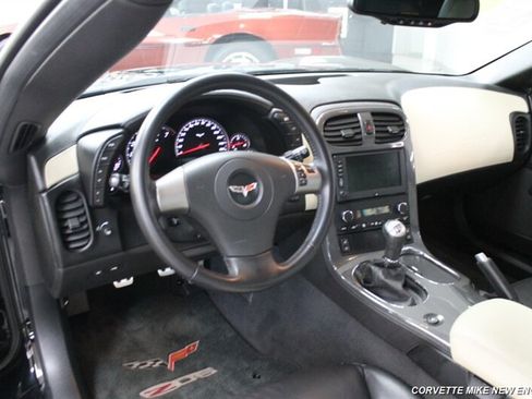 Used 2008 Chevrolet Corvette Z06 w/ Preferred Equipment Group RWD image 24