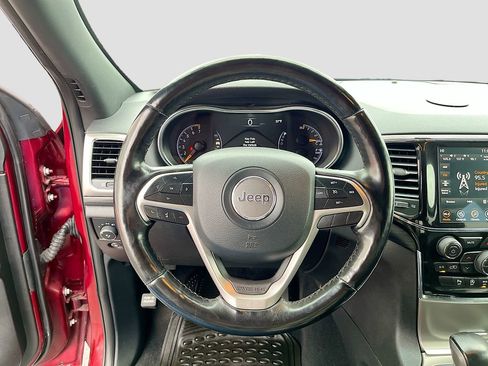Used 2021 Jeep Grand Cherokee Laredo X AWD/4WD image 11