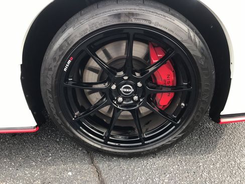 Used 2024 Nissan Z NISMO w/ Floor Mat Package image 20