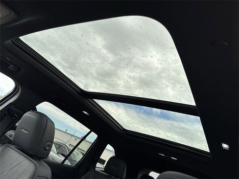 New 2026 Buick Enclave Avenir w/ Super Cruise Package image 22