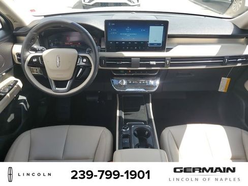 New 2025 Lincoln Corsair Premiere image 17