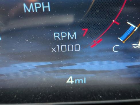 New 2026 Chevrolet Equinox LT image 13