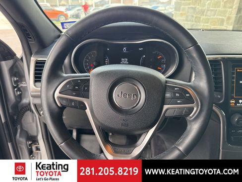 Used 2018 Jeep Grand Cherokee Laredo image 17