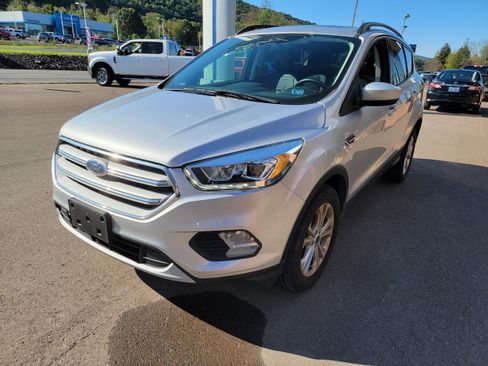 Used 2018 Ford Escape SEL AWD/4WD image 3