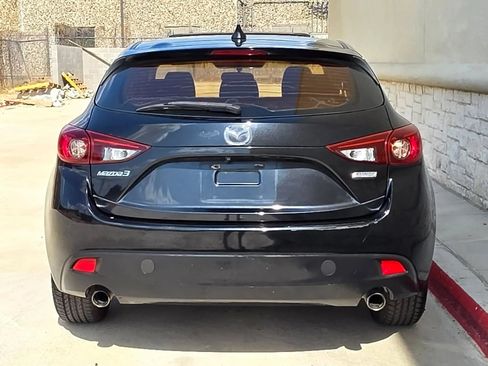 Used 2014 MAZDA MAZDA3 i Touring w/ Technology Package FWD image 4