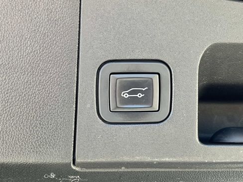 Used 2019 Cadillac XT5 Premium Luxury image 13