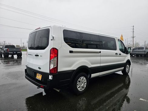 Used 2023 Ford Transit 350 XLT image 6