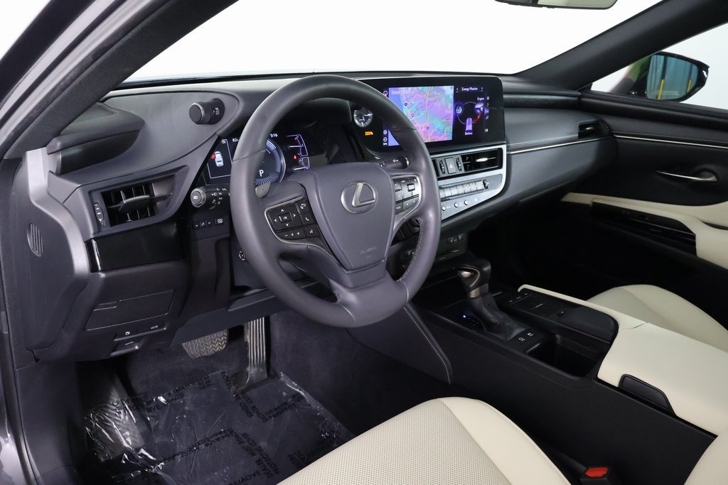 Certified 2022 Lexus ES 300h w/ Premium Package FWD image 7