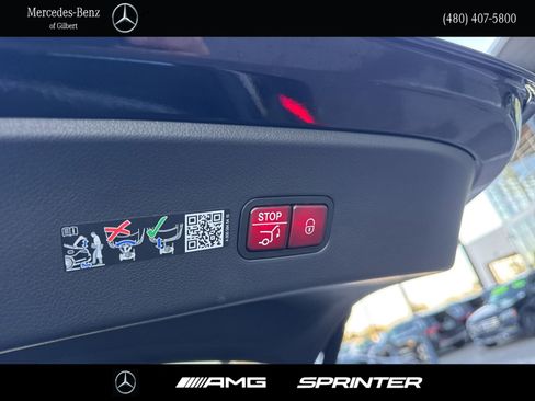 Certified 2025 Mercedes-Benz GLC 300 4MATIC image 6