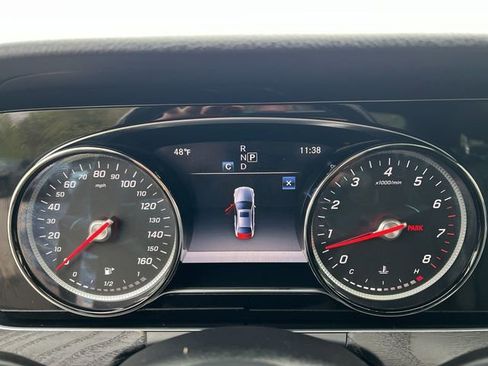 Used 2019 Mercedes-Benz E 300 4MATIC image 31