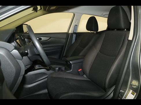 Used 2019 Nissan Rogue Sport S AWD/4WD image 9