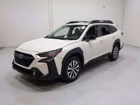 Certified 2024 Subaru Outback Premium AWD/4WD image 7