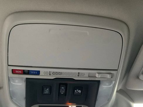 Used 2021 Subaru Forester Premium image 33