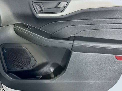 Used 2022 Ford Escape S image 23