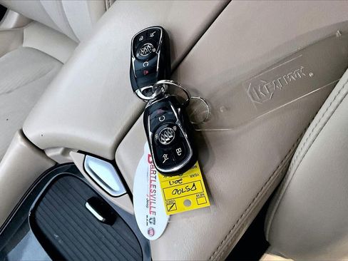 Used 2017 Buick Envision Preferred image 9