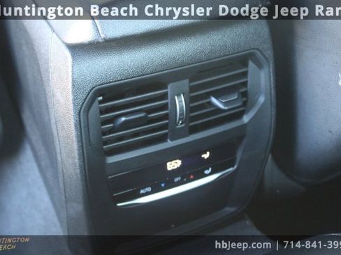 Used 2024 BMW 430i Convertible image 34