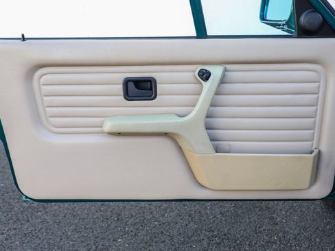 Used 1992 BMW 325i Convertible RWD image 51