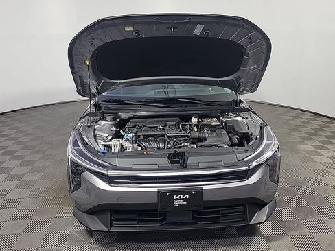 Certified 2025 Kia K4 FWD image 14