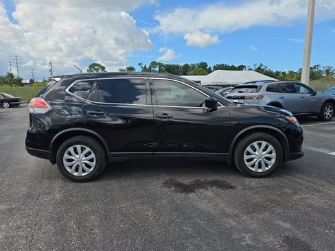 Used 2016 Nissan Rogue S FWD image 3