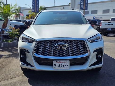 Used 2025 INFINITI QX55 Essential AWD/4WD image 2