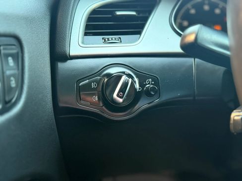 Used 2015 Audi A4 2.0T Premium Plus w/ Technology Package image 17