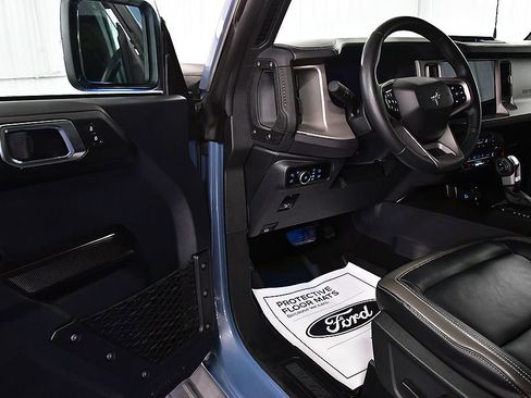 Used 2025 Ford Bronco Outer Banks image 15