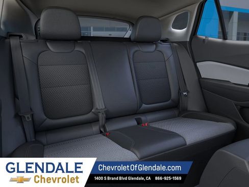 New 2026 Chevrolet Trax LT w/ Driver Confidence Package FWD image 17
