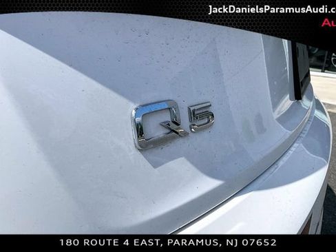 Used 2023 Audi Q5 2.0T Premium w/ Convenience Package AWD/4WD image 23