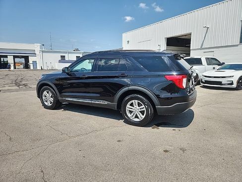 Used 2022 Ford Explorer XLT AWD/4WD image 9