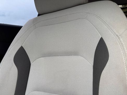 Used 2022 Chevrolet Camaro LT RWD image 13