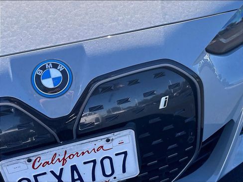 Used 2023 BMW i4 eDrive40 w/ M Sport Package RWD image 31