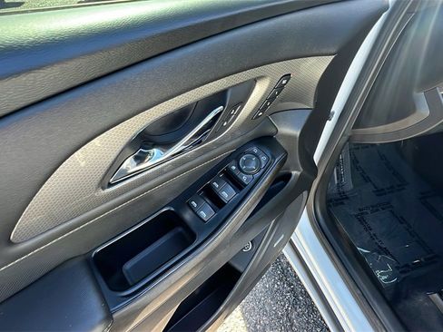 Certified 2023 Chevrolet Traverse Premier image 12