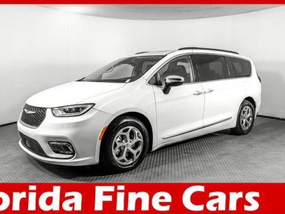 Used 2023 Chrysler Pacifica Limited