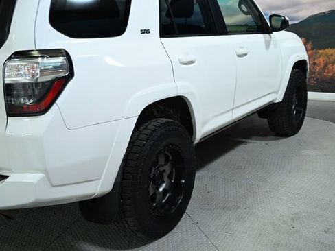 Used 2018 Toyota 4Runner SR5 image 8