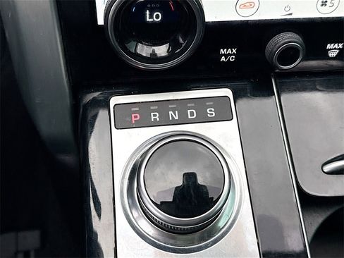 Used 2022 Land Rover Range Rover Westminster Edition image 18