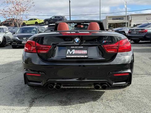 Used 2018 BMW M4 Convertible w/ Competition Package image 9
