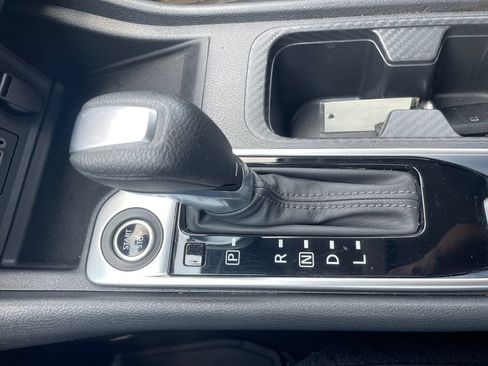 Certified 2025 Nissan Sentra SV FWD image 18