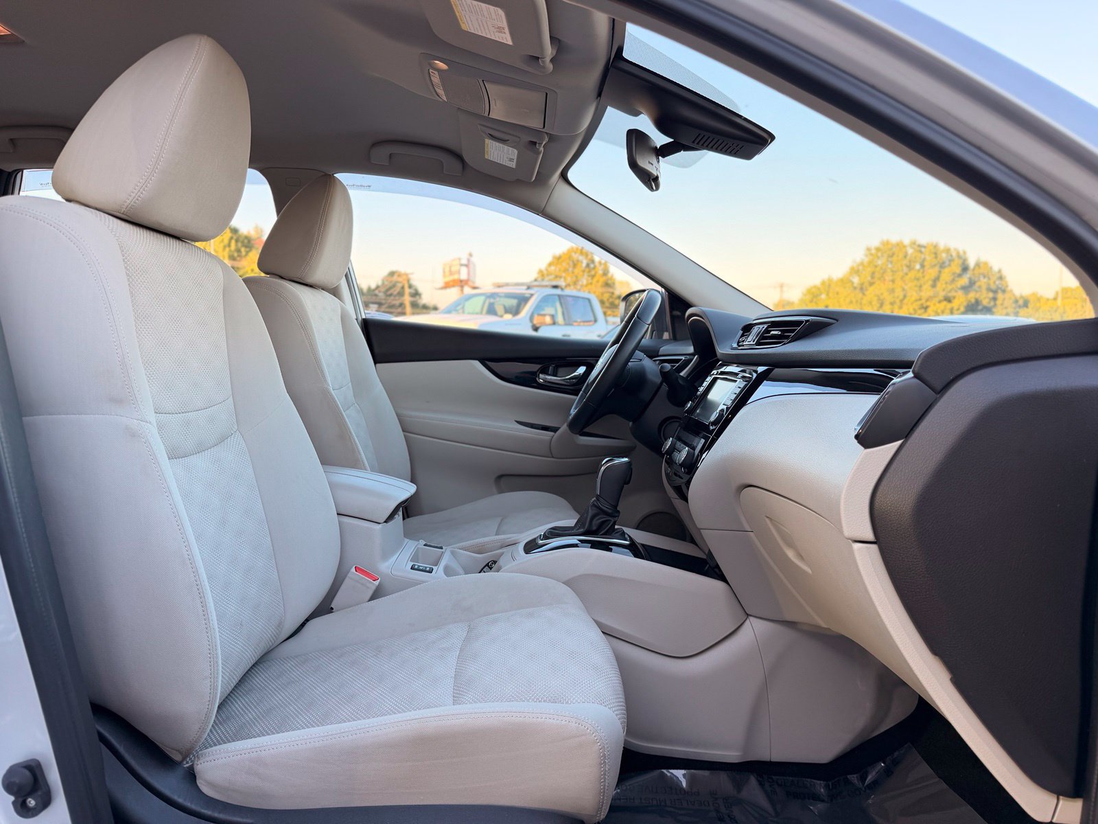 Used 2019 Nissan Rogue Sport SV w/ All-Weather Package AWD/4WD image 24