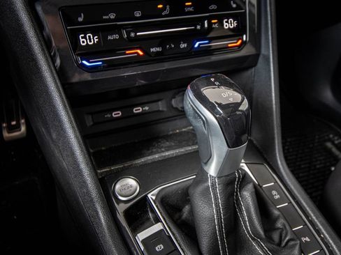 Certified 2023 Volkswagen Tiguan SE R-Line FWD image 32