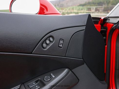 Used 2005 Chevrolet Corvette Convertible w/ Preferred Equipment Group image 33