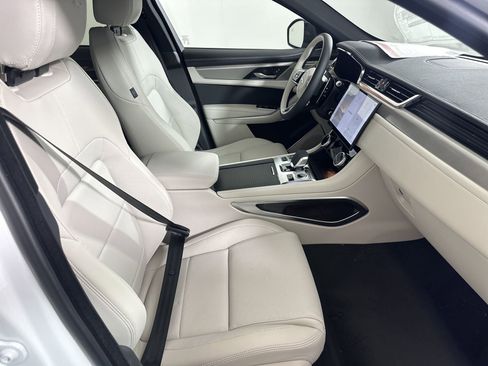 Used 2026 Jaguar F-PACE R-Dynamic S AWD/4WD image 19
