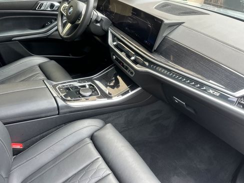 Used 2024 BMW X5 sDrive40i w/ M Sport Package RWD image 15