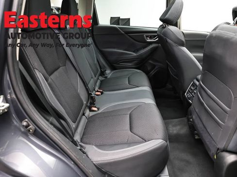 Used 2023 Subaru Forester Premium AWD/4WD image 25