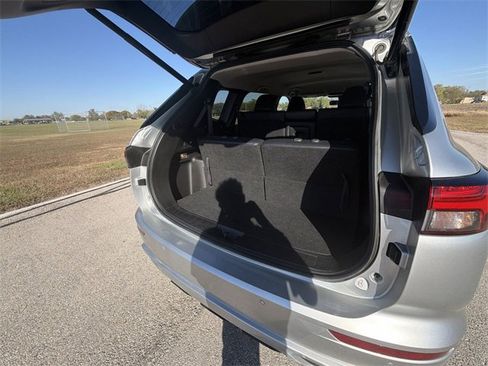 Used 2024 Mitsubishi Outlander SE image 25