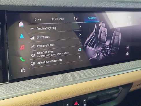 Certified 2026 Porsche Cayenne Coupe AWD/4WD image 27