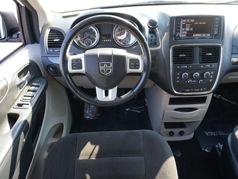 Used 2017 Dodge Grand Caravan SE w/ Power Window Group FWD image 19