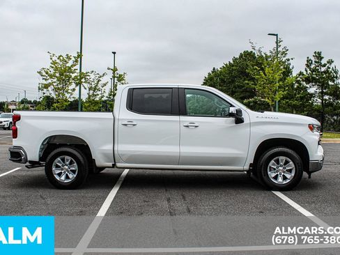 Used 2025 Chevrolet Silverado 1500 LT RWD image 9