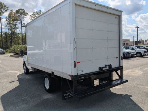Certified 2024 Ford E-350 and Econoline 350 Super Duty w/ Power Windows & Locks Group image 6